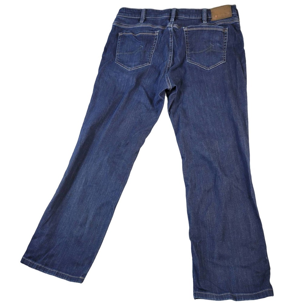 34 Heritage Straight Leg Jeans Men's Size size 40x32 (actual 38x29) Relaxed Blue